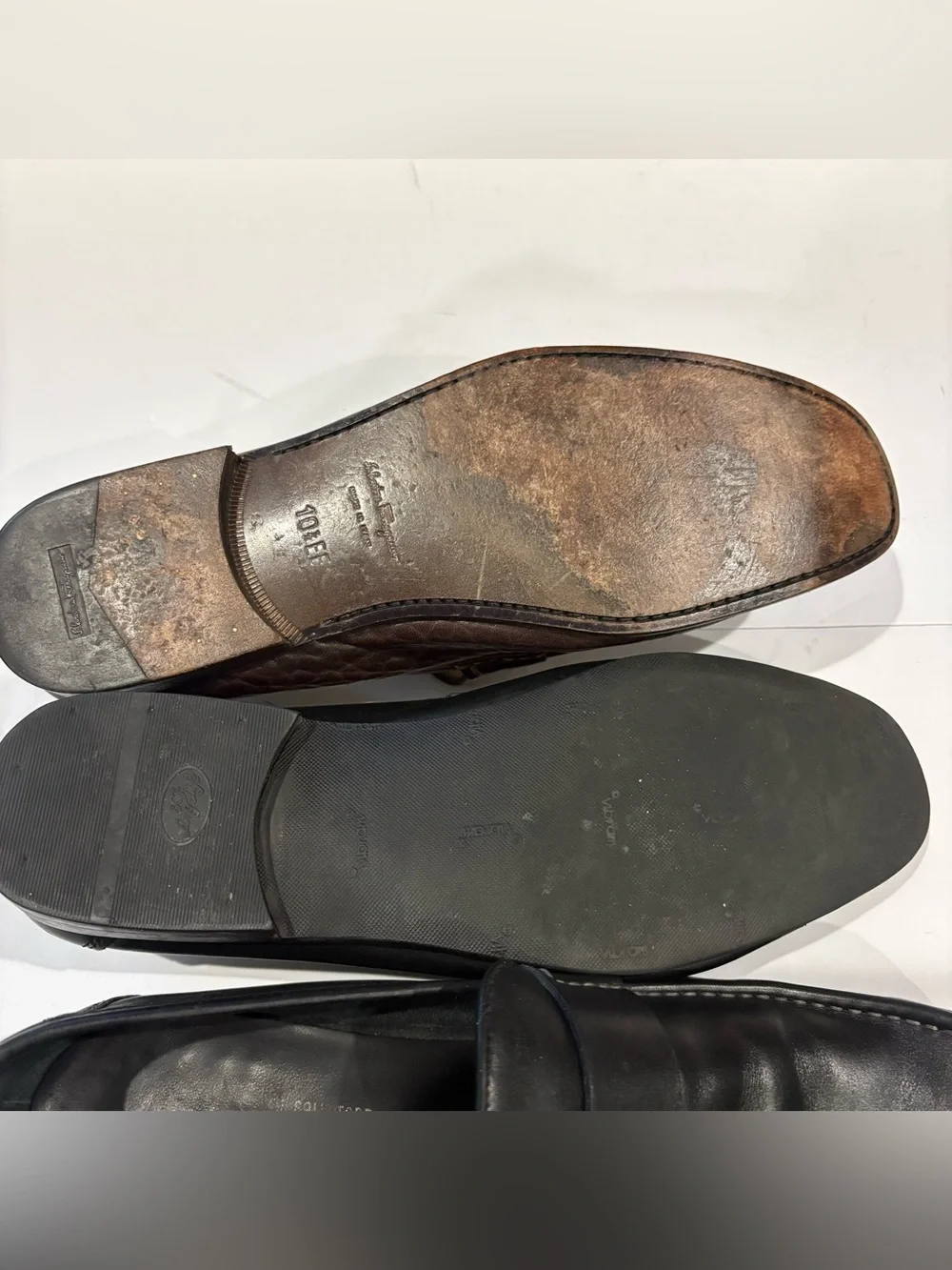 Salvatore Ferragamo Men’s Approx 10.5 Black Leather Gancini Buckle Loafers Italy